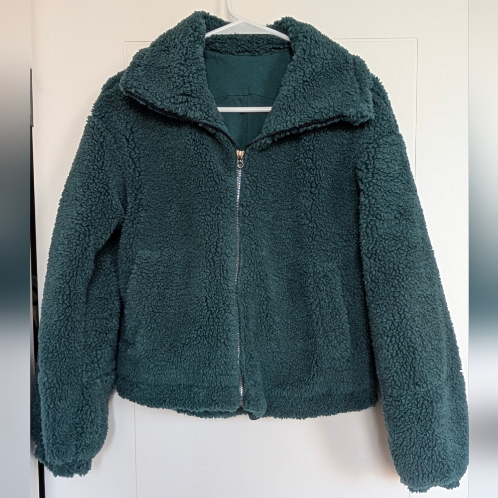 Lululemon Cinchable Fleece Zip-Up, Size 2, Green Jasper - Picture 3 of 5